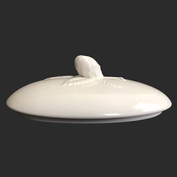 Mikasa English Countryside White LID ONLY for 2Qt Open Handle Covered Casserole - Picture 5 of 15